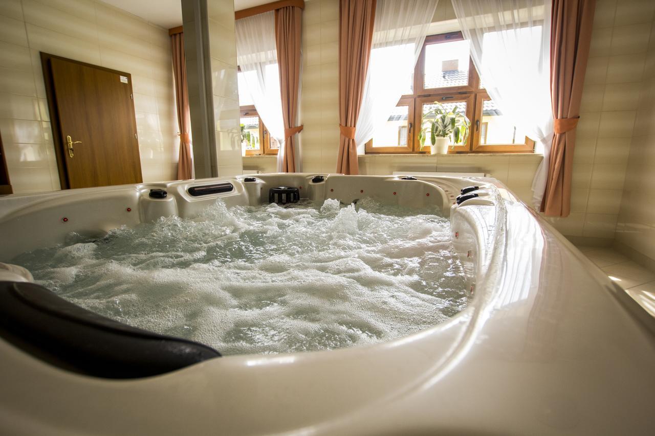 Hotel Chancza Spa & Restauracja Rakow  Екстер'єр фото